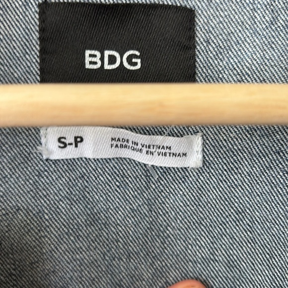 BDG Acid Wash Denim Jacket - Picture 3 of 6